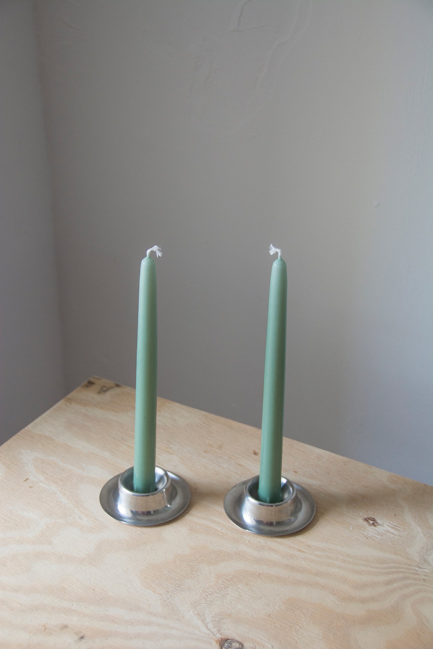 Set of 2 Metal Candle Holders
